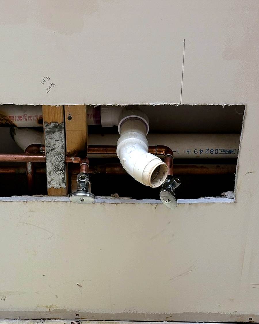 New vanity drain with copper and plastic pipe in Warsaw